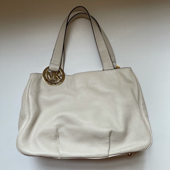 Michael Kors Fulton Large Ivory Leather Shoulder Bag - Picture 14 of 14